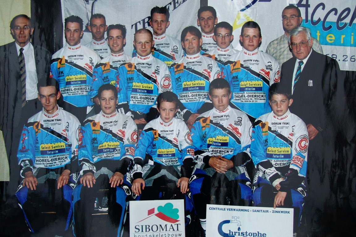 Teamfoto 2003